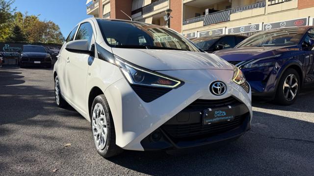 TOYOTA Aygo usata, con Airbag