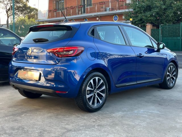 RENAULT Clio usata, con Autoradio