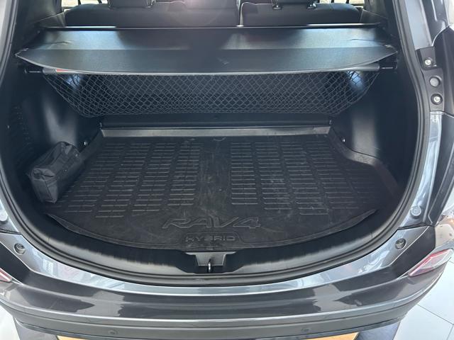 TOYOTA RAV 4 usata, con Cerchi in lega