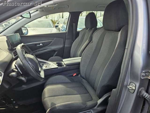 PEUGEOT 3008 usata, con Volante in pelle