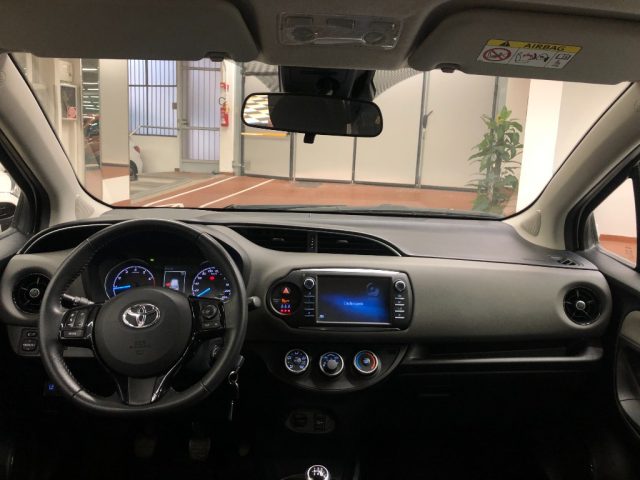 TOYOTA Yaris usata, con Bluetooth