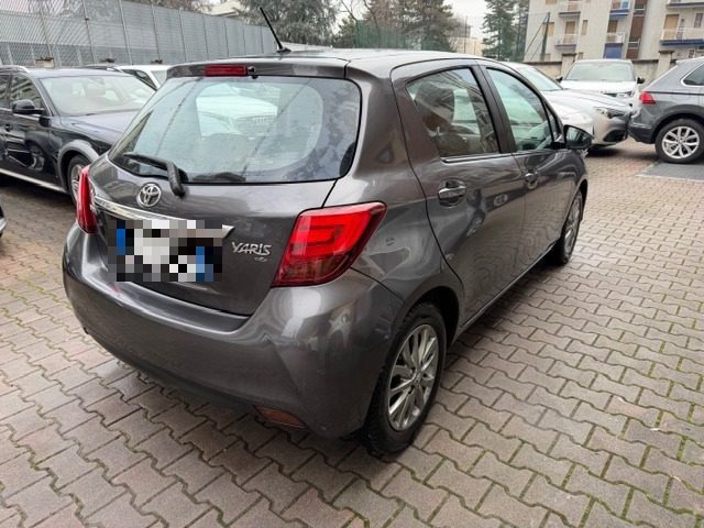 TOYOTA Yaris usata, con Alzacristalli elettrici