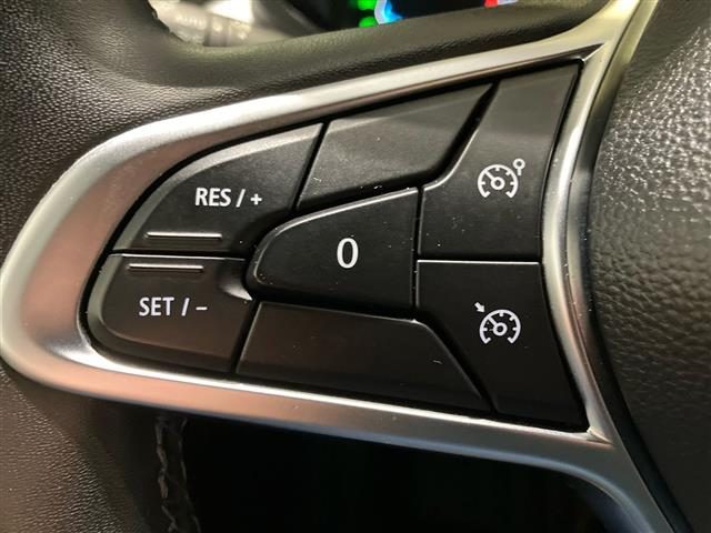 RENAULT Clio usata, con Sensori di parcheggio posteriori