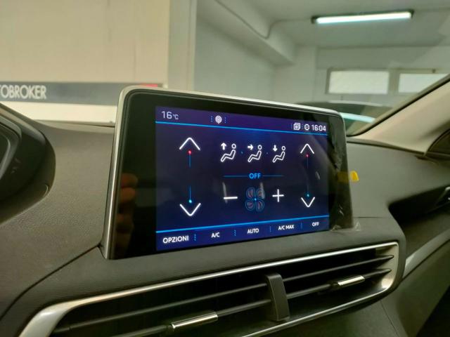 PEUGEOT 3008 usata, con Fendinebbia