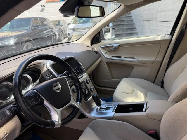 VOLVO XC60 usata, con Controllo automatico clima