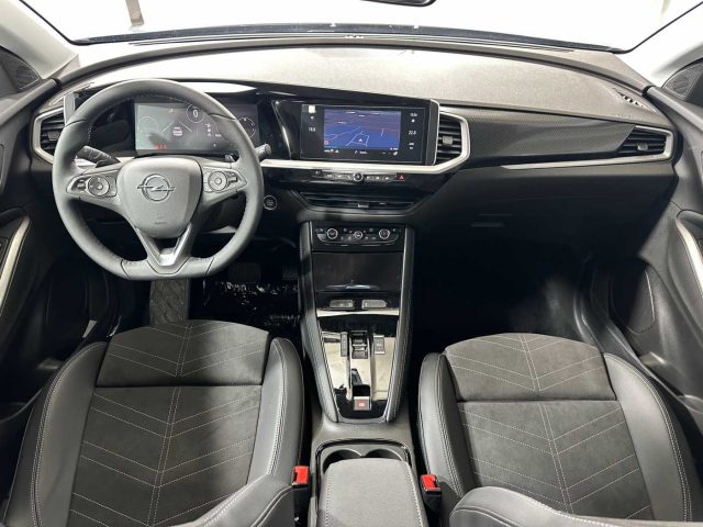 OPEL Grandland usata, con Autoradio digitale