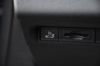 PEUGEOT 408 usata, con USB