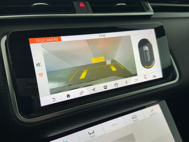 LAND ROVER Range Rover Velar usata, con Interni in pelle