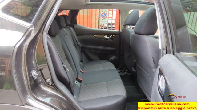 NISSAN Qashqai usata, con Specchietto retrovisore con funzione antiabbagliamento