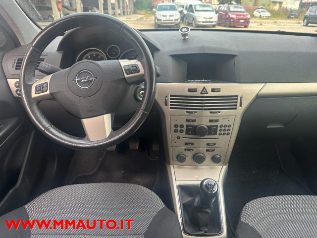OPEL Astra usata, con Chiusura centralizzata