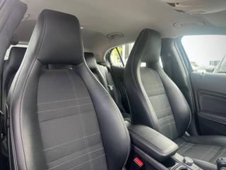 MERCEDES-BENZ GLA 180 usata 30