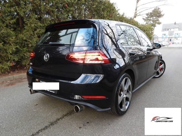 VOLKSWAGEN Golf usata 1