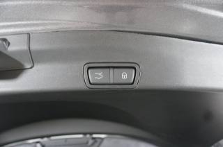 ALFA ROMEO Stelvio usata, con Sedile posteriore sdoppiato