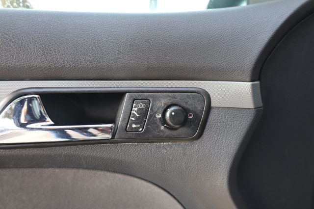 VOLKSWAGEN Touran usata 40