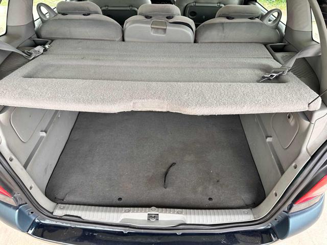 RENAULT Scenic usata 25