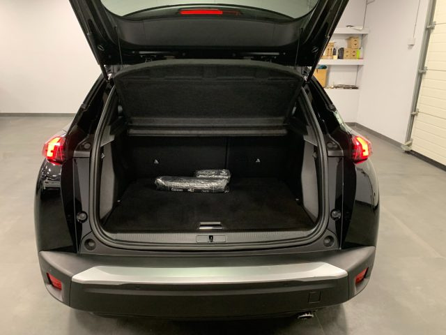 PEUGEOT 2008 usata, con Volante in pelle