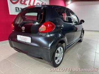 TOYOTA Aygo usata, con Autoradio
