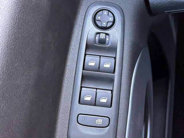 FIAT Doblo usata, con Park Distance Control