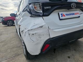 TOYOTA Yaris usata, con Telecamera per parcheggio assistito