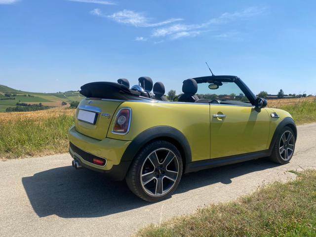 MINI Cabrio usata, con Autoradio