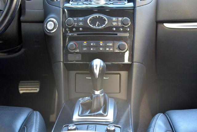 INFINITI QX70 usata 30