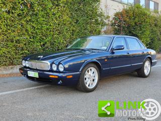 JAGUAR XJ8 usata 12
