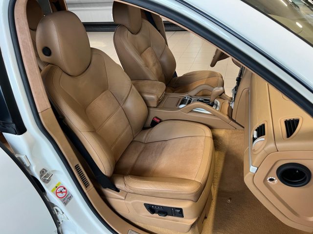 PORSCHE Cayenne usata, con Sensore di pioggia