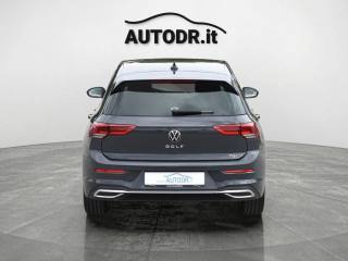 VOLKSWAGEN Golf usata, con USB