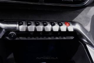 PEUGEOT 5008 usata, con Fari LED