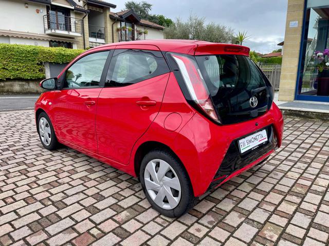 TOYOTA Aygo usata, con Autoradio