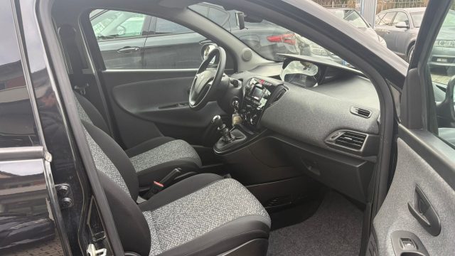 LANCIA Ypsilon usata, con Airbag testa