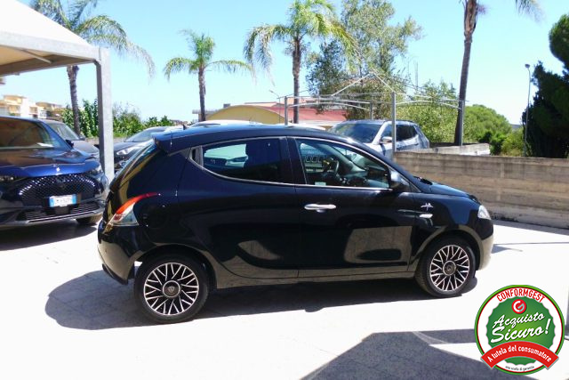 LANCIA Ypsilon usata, con Climatizzatore