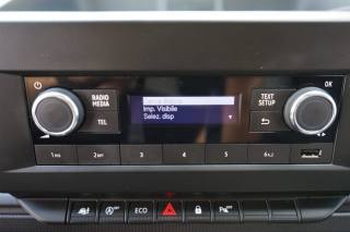 RENAULT Trafic usata, con USB
