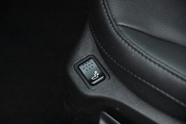 JEEP Compass usata, con Volante in pelle