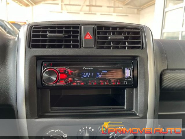 SUZUKI Jimny usata, con Bluetooth