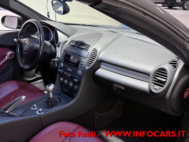 MERCEDES-BENZ SLK 200 usata, con Chiusura centralizzata