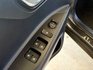 KIA Stonic usata, con Airbag testa