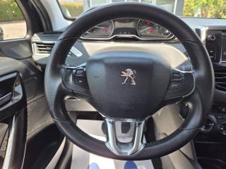 PEUGEOT 208 usata, con Controllo automatico clima