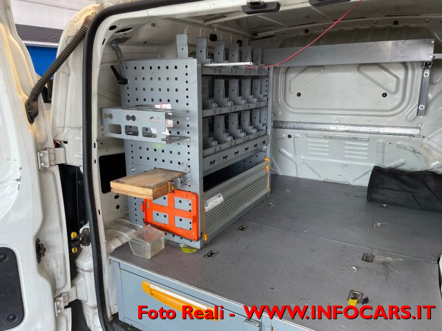 FIAT Fiorino usata, con USB