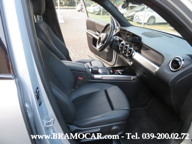 MERCEDES-BENZ GLB 200 usata, con Fari LED