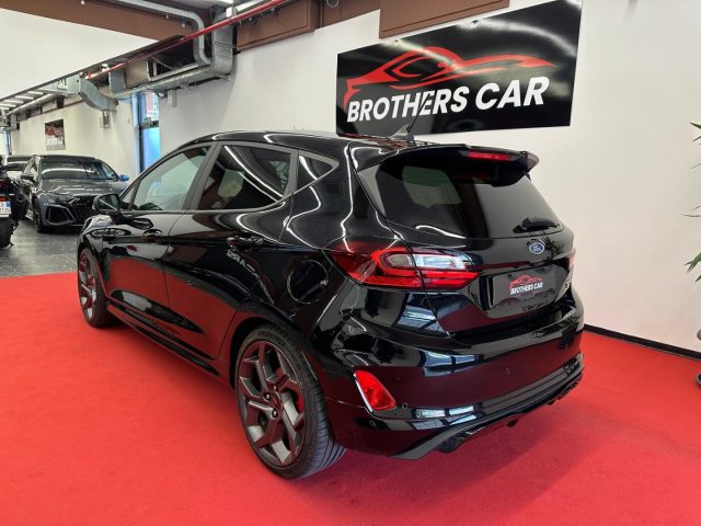 FORD Fiesta usata, con Autoradio