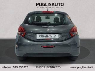 PEUGEOT 208 usata, con Autoradio