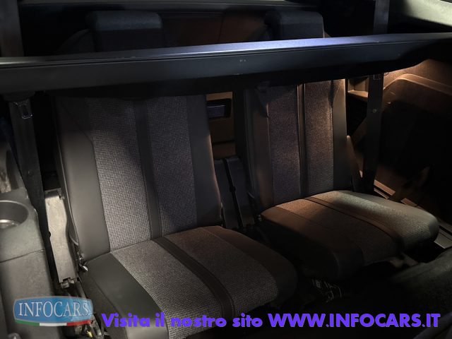 PEUGEOT 5008 usata, con Chiusura centralizzata