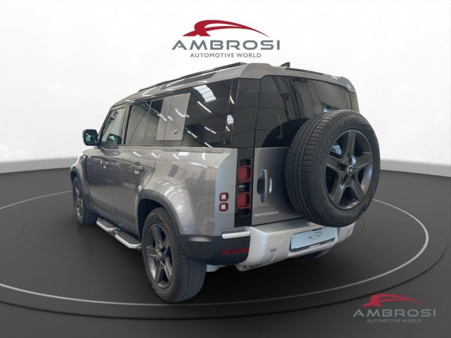 LAND ROVER Defender usata 3