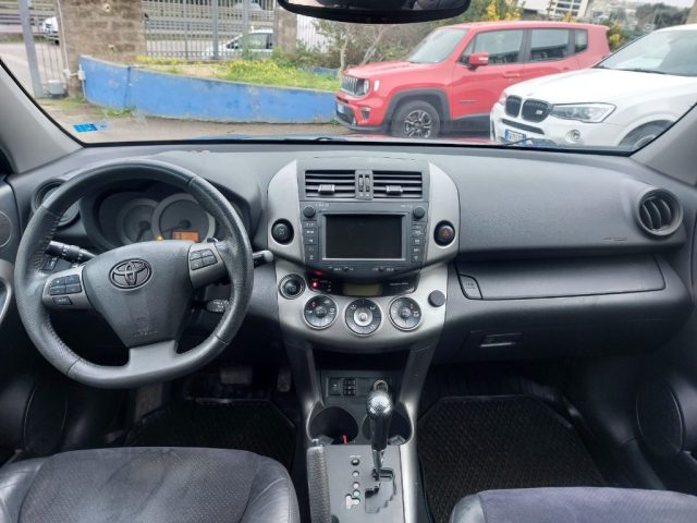 TOYOTA RAV 4 usata 9