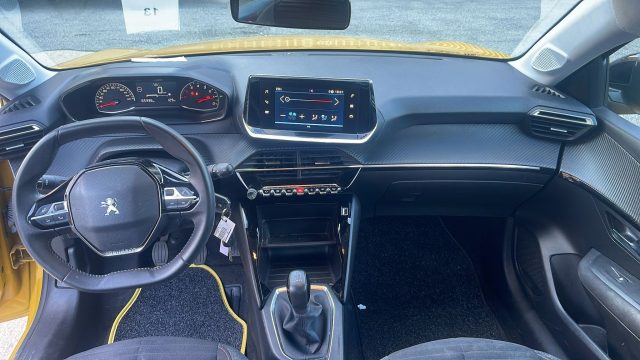 PEUGEOT 208 usata, con Autoradio digitale