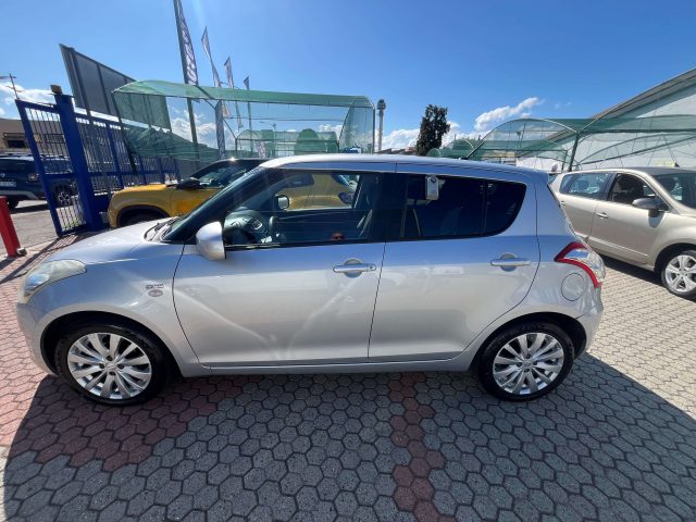 SUZUKI Swift usata, con Autoradio