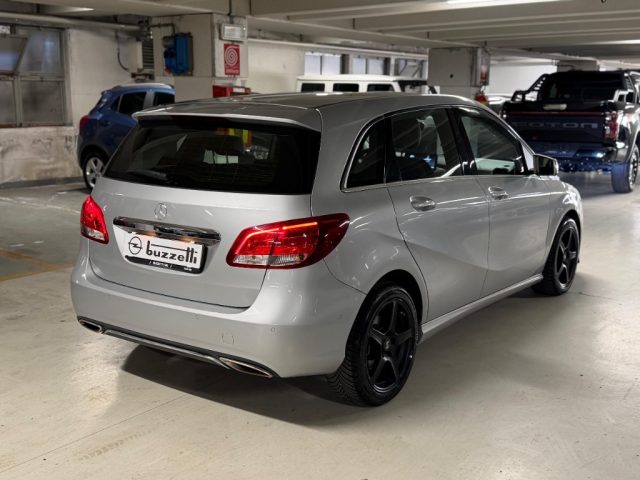 MERCEDES-BENZ B 180 usata, con Alzacristalli elettrici