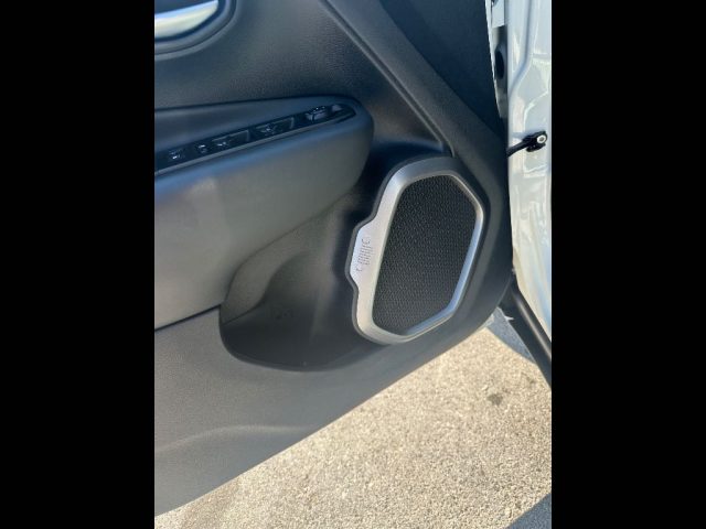 JEEP Renegade usata, con Sedile posteriore sdoppiato