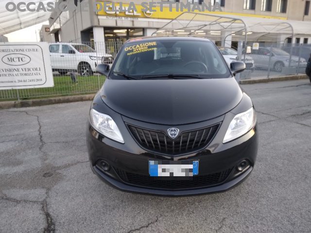 LANCIA Ypsilon usata, con Airbag